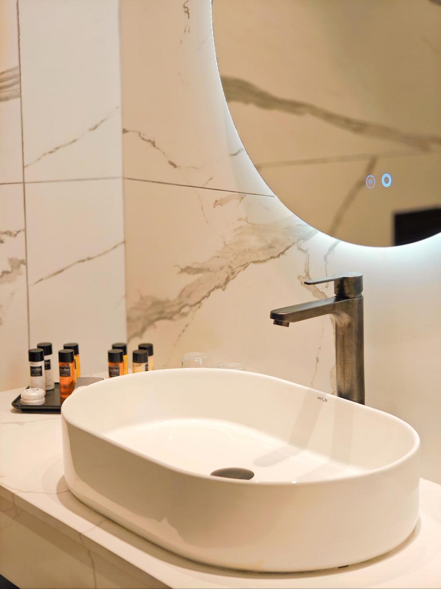 Brown Jerusalem Hotel & Convention Center Ngoại thất bức ảnh